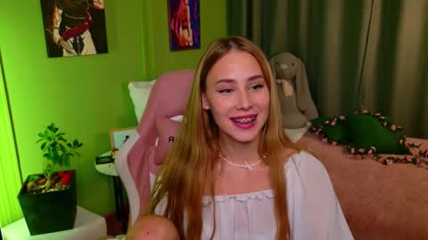 Snapshot of jane2sweet chatting on October 8, 9:34 pm jane2sweet online show from October 8, 9:34 pm