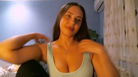 Snapshot of jane_bloempje chatting on December 23, 1:03 am Jane and sheron online show from December 23, 1:03 am