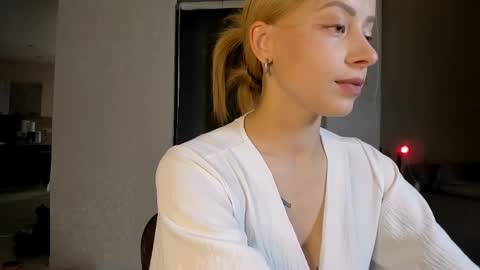 Snapshot of jane_bright chatting on February 22, 8:31 pm Jane online show from February 22, 8:31 pm