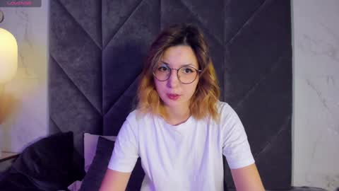 Snapshot of jane_pearl chatting on February 3, 6:24 am Jane online show from February 3, 6:24 am