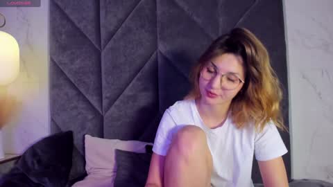 Snapshot of jane_pearl chatting on February 3, 9:30 am Jane online show from February 3, 9:30 am