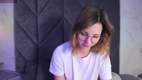 Snapshot of jane_pearl chatting on February 5, 6:24 am Jane online show from February 5, 6:24 am