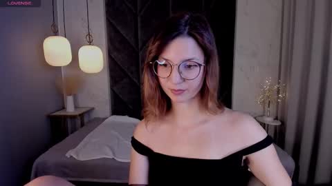 Snapshot of jane_pearl chatting on October 31, 6:47 am Jane online show from October 31, 6:47 am