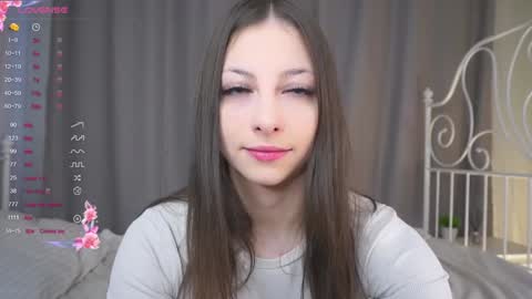 Jennifer  online show from February 7, 5:10 am