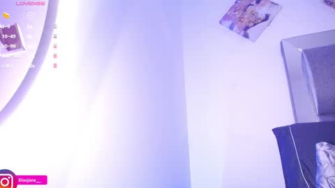 Snapshot of janediaz chatting on February 13, 3:29 am Jennifer online show from February 13, 3:29 am