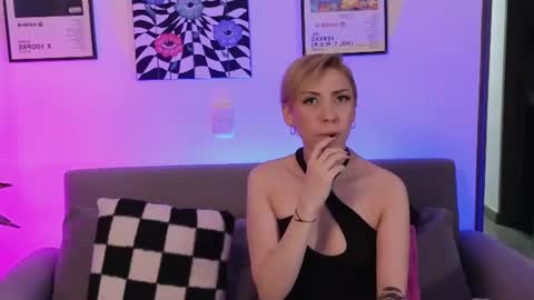 Snapshot of janehart_ chatting on July 25, 1:47 am Jane online show from July 25, 1:47 am