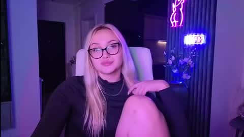 Snapshot of janemiss chatting on November 3, 6:31 pm Jane online show from November 3, 6:31 pm