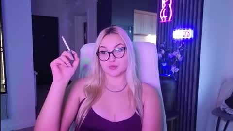 Snapshot of janemiss chatting on November 7, 2:17 pm Jane online show from November 7, 2:17 pm