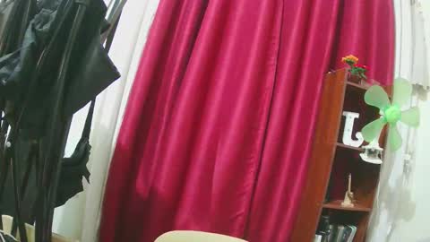 Snapshot of janenjay_1 chatting on October 4, 2:37 pm Jan 1 online show from October 4, 2:37 pm