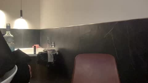 Snapshot of janettarobin chatting on January 9, 8:17 am RoJan online show from January 9, 8:17 am