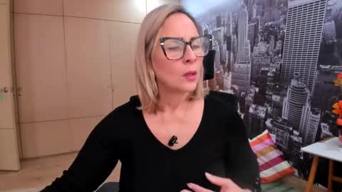 Snapshot of janeturner chatting on February 6, 1:14 pm JANE TURNER MILF online show from February 6, 1:14 pm