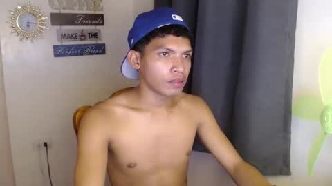 janlloyd04 online show from October 1, 7:53 pm