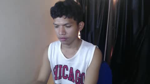 janlloyd04 online show from November 24, 8:03 am