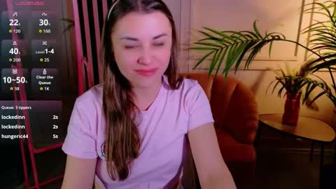 Snapshot of janne_fisher chatting on April 19, 9:39 pm Janne online show from April 19, 9:39 pm