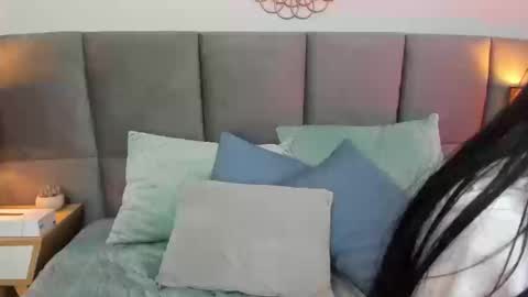 Snapshot of janne_lee chatting on September 20, 3:57 pm Janne for u online show from September 20, 3:57 pm