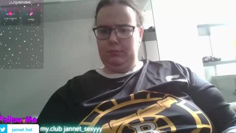 Snapshot of jannet_star chatting on May 10, 10:20 am Jannet online show from May 10, 10:20 am