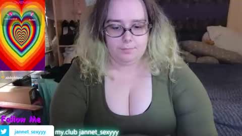 Snapshot of jannet_star chatting on June 11, 2:44 am Jannet online show from June 11, 2:44 am