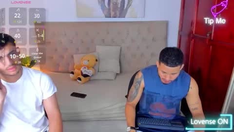 Snapshot of janomar01 chatting on October 23, 6:39 pm janomar01 online show from October 23, 6:39 pm