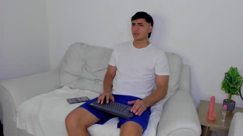 Snapshot of janomar01 chatting on November 9, 11:30 am janomar01 online show from November 9, 11:30 am