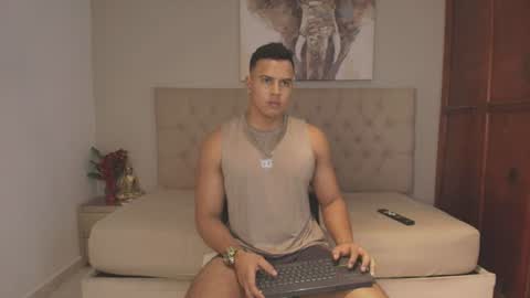 Snapshot of janomar01 chatting on July 23, 7:45 pm janomar01 online show from July 23, 7:45 pm