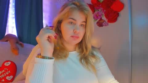 Snapshot of jansylines chatting on February 9, 10:09 am JansyLines online show from February 9, 10:09 am