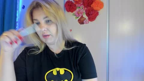 Snapshot of jansylines chatting on September 18, 6:10 pm JansyLines online show from September 18, 6:10 pm