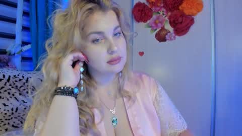 Snapshot of jansylines chatting on October 5, 7:23 pm JansyLines online show from October 5, 7:23 pm