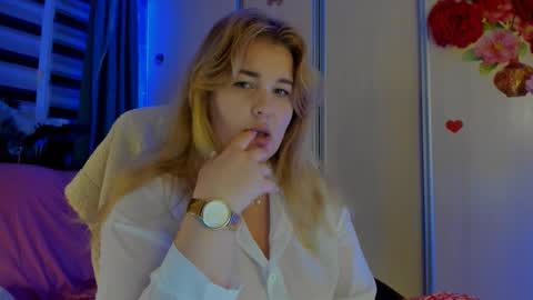 Snapshot of jansylines chatting on November 9, 11:03 pm JansyLines online show from November 9, 11:03 pm