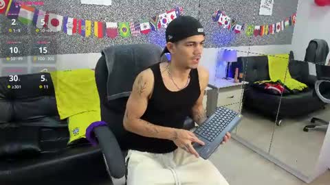 Snapshot of jared_cole chatting on July 6, 11:29 am Jared online show from July 6, 11:29 am