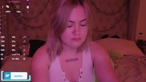 Snapshot of jarehn chatting on September 18, 8:05 am Jaren online show from September 18, 8:05 am