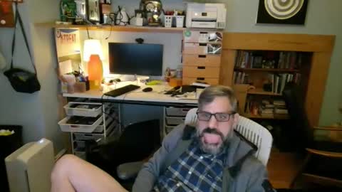 jareth_returns online show from December 20, 12:40 am