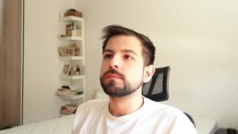 Snapshot of jarod3426 chatting on February 22, 10:47 am JAROD online show from February 22, 10:47 am