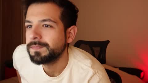 Snapshot of jarod3426 chatting on February 24, 7:01 pm JAROD online show from February 24, 7:01 pm