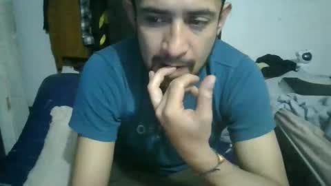 Snapshot of jarubio chatting on March 6, 2:41 am david thomas online show from March 6, 2:41 am