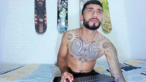 Snapshot of jaryandnick_smith chatting on July 1, 3:30 am jaryandnick_smith online show from July 1, 3:30 am
