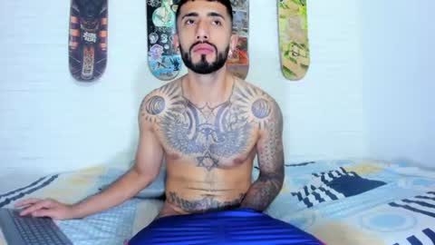 Snapshot of jaryandnick_smith chatting on July 24, 3:15 am jaryandnick_smith online show from July 24, 3:15 am