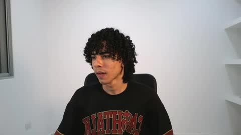 Snapshot of jash_7 chatting on May 30, 2:41 am jash online show from May 30, 2:41 am