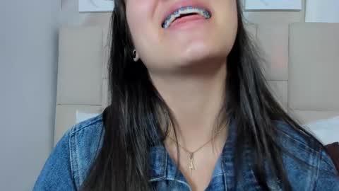 Jaslyn online show from December 31, 2:25 pm