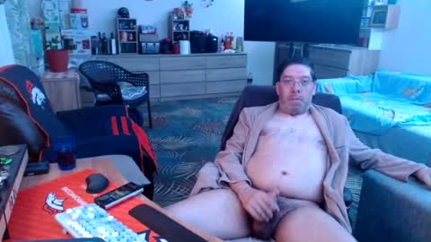 Snapshot of jasmarks2000 chatting on July 9, 6:56 pm JasMarks online show from July 9, 6:56 pm