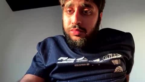 Snapshot of jasmeetisalooser chatting on May 17, 10:11 am butler online show from May 17, 10:11 am