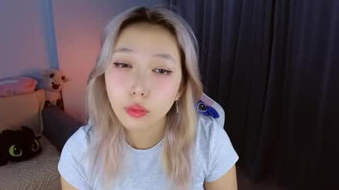 Jasmine online show from February 7, 7:17 pm