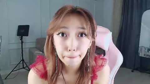 Jasmine online show from July 3, 3:07 pm