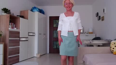 Jasmin room for people 40 online show from April 9, 12:10 pm