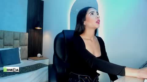 Snapshot of jasmin_adams chatting on June 11, 12:03 pm Jasmin online show from June 11, 12:03 pm