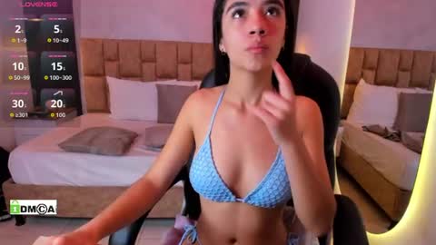 Snapshot of jasmin_adams chatting on June 17, 11:23 am Jasmin online show from June 17, 11:23 am