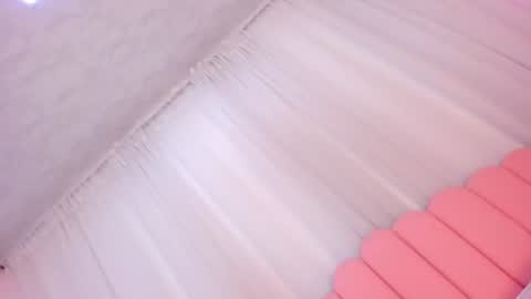 Snapshot of jasmin_evano29 chatting on June 13, 5:33 pm online show from June 13, 5:33 pm