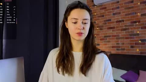 Chloe online show from December 15, 6:28 am