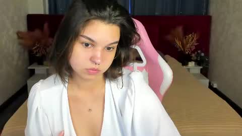 Snapshot of jasmine_burke chatting on July 6, 1:02 am Jasmine Burke online show from July 6, 1:02 am