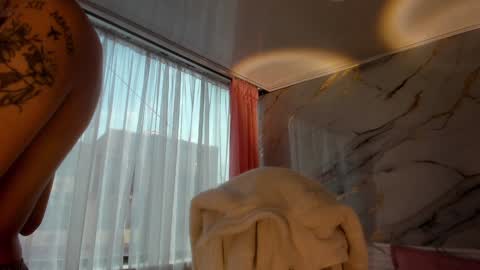 Jas online show from December 24, 1:50 pm