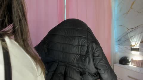 Jas online show from December 27, 2:12 pm